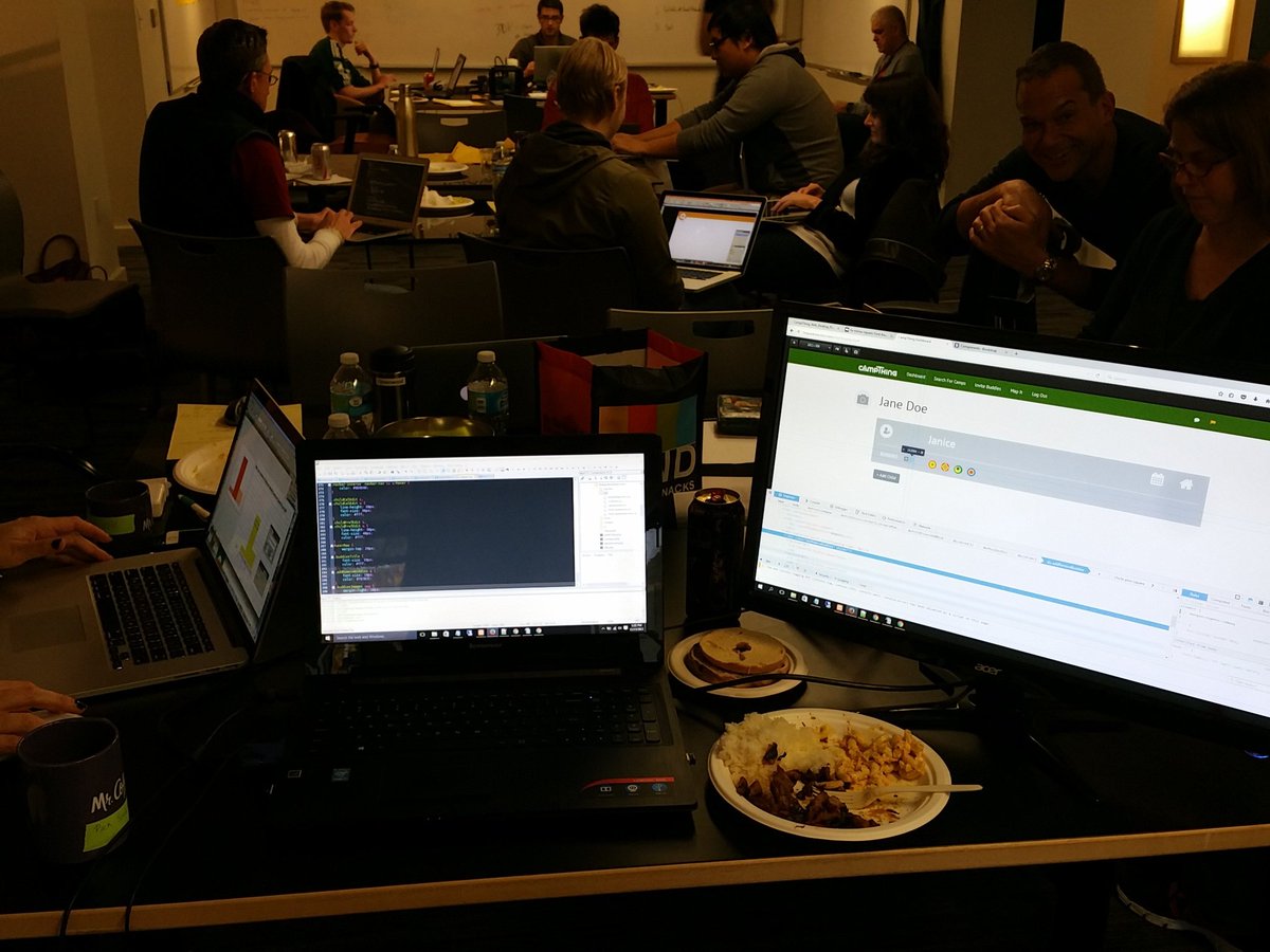 thepacksolution's tweet photo. @campthingco @PDXSW wrapping up the last loose ends! Feel free to peep the demo:
https://t.co/ANQt5kV0PB
#GSB2015 https://t.co/gROih9xYpv