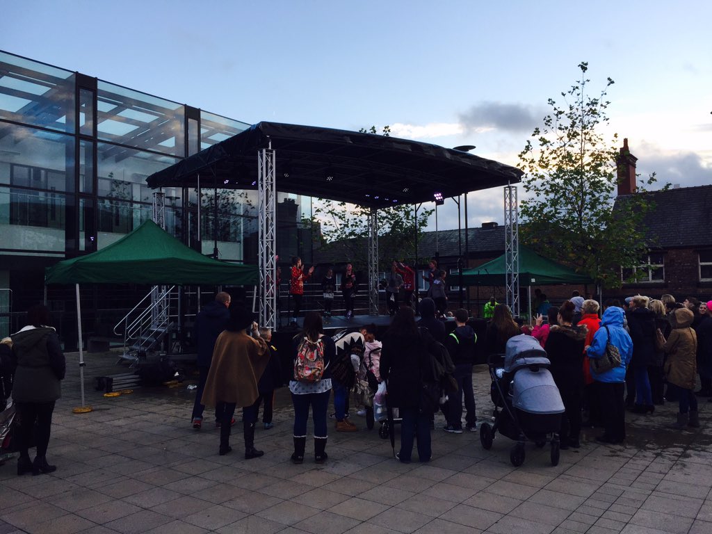nicheeventhire's tweet photo. @nicheeventhire early start this morning with our epic stage #wigan #dancestage https://t.co/cEYuWypZ9a