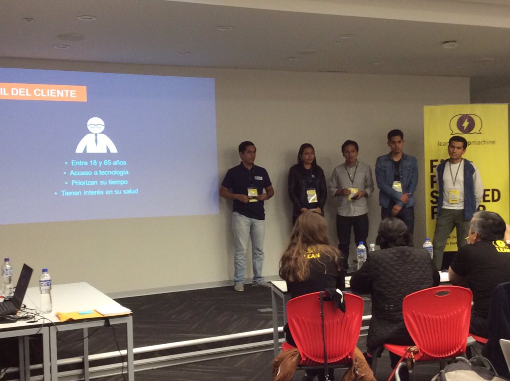 OpinnoPeru's tweet photo. Arrancamos con los pitchs 1. #instantdoctor https://t.co/jKJIQ5M9Fy