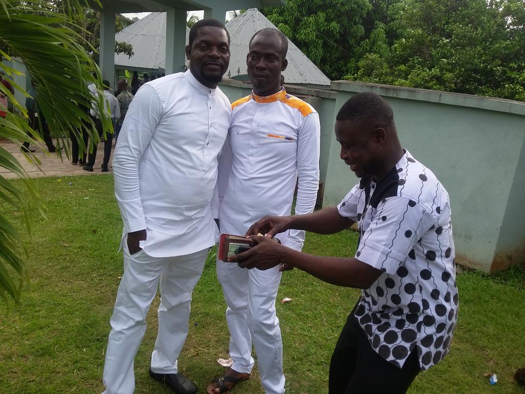 emmanuelenos tweet picture