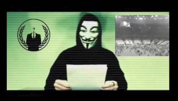 Le_Figaro's tweet photo. 📹 Voici le message dans lequel #Anonymous s'engage à traquer #Daech https://t.co/PhSy4jOpxw #ParisAttacks https://t.co/G4AwCtSaQp