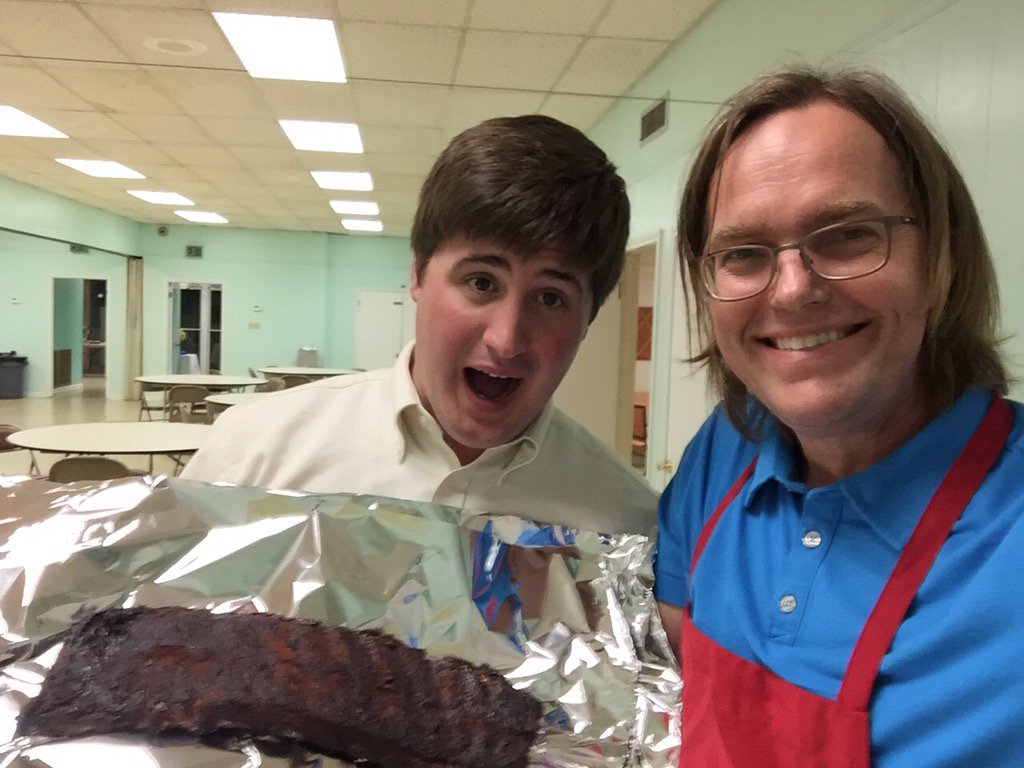 BishopofBBQ's tweet photo. Saved the last rack of #WhoDatRibs 4 the man of the hour, the @afrazier93!! Big #GoJesusForever #PermanentRibListage https://t.co/YjeYT6Mest