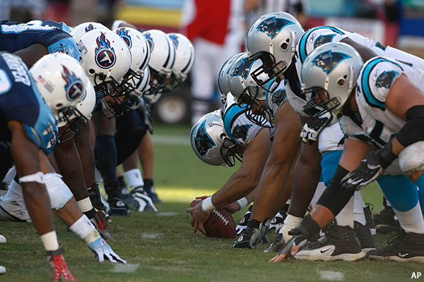 jackson_0077's tweet photo. Panthers 27 VS Titans 10 https://t.co/SlTBm1nrLR