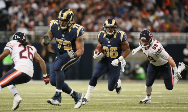 jackson_0077's tweet photo. Bears 37 VS Rams 13 https://t.co/tZ7C88bYUA