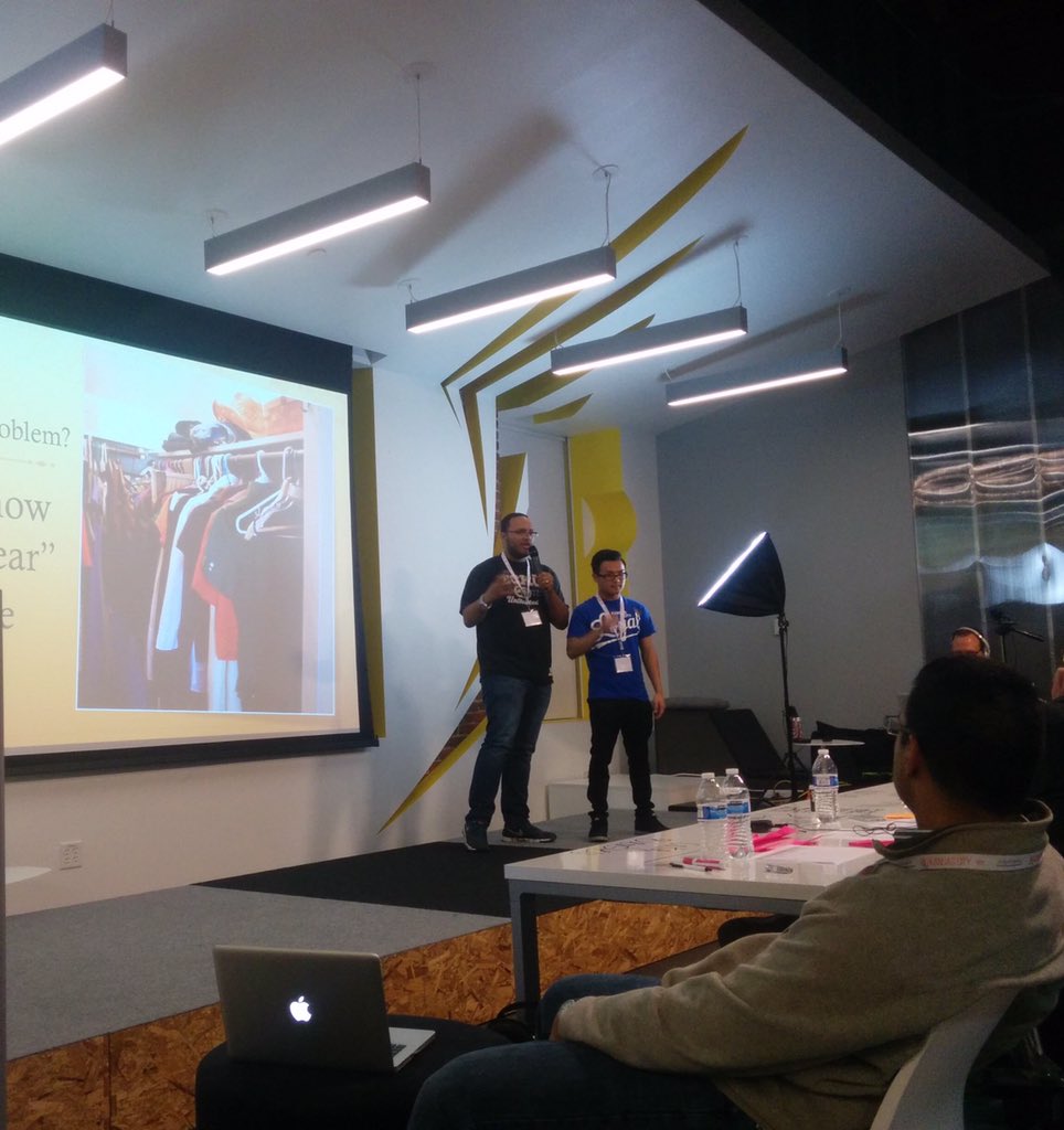 BulletynHQ's tweet photo. Final pitch! #KCSW #GSB2015 https://t.co/m8QnsObafL