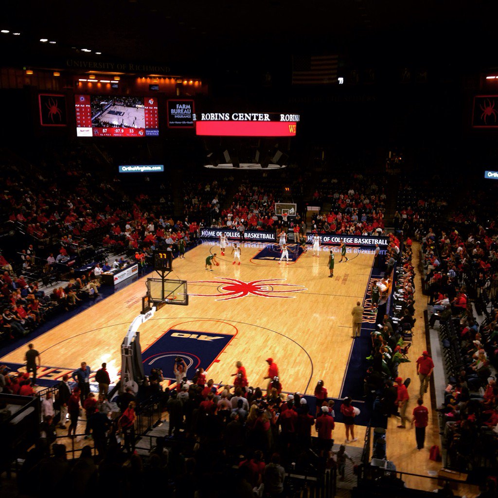 StottsDstotts's tweet photo. The Richmond Spiders vaporize Stetson University 108-85.
#OneRichmond https://t.co/4N2ZS7wTKj