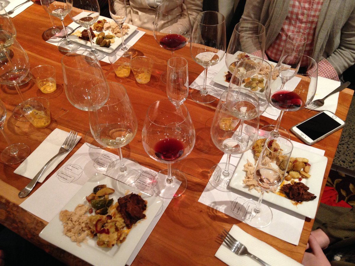 newyorkupstate's tweet photo. Wines for Thanksgiving: 4 'sure winners' from the Finger Lakes (video) https://t.co/SiSq9z1oVq https://t.co/8tL7TGASDU