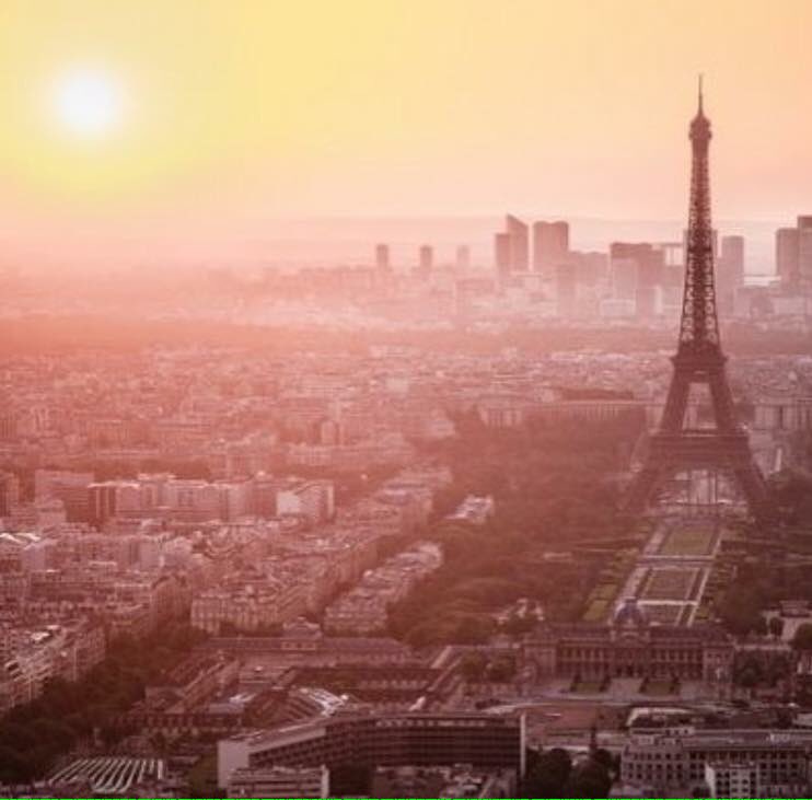 emsie2133's tweet image. Thoughts are with everyone in #Paris what is the world coming to 🙏🏼 #PrayForParis