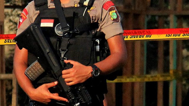 Ledakan yang diduga berasal dari granat terjadi di Duren Sawit, Jakarta Timur. bbc.in/1SSxFWC