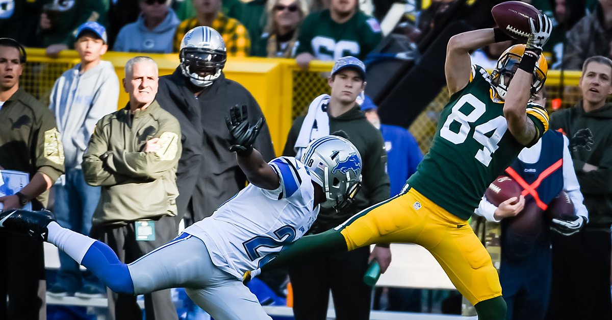 packers's tweet photo. Video recap: #Packers fall to Lions, 18-16: https://t.co/KYBA11rUr3 https://t.co/MUatdDjafF