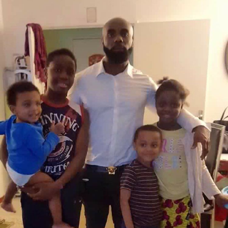 m_f_review's tweet photo. La famille ya rien de plus important 
Paix a tous ceux qui ont perdu un proche
#OkouGnakouri by kaarisofficiel1 https://t.co/vlcZyPo3Bb