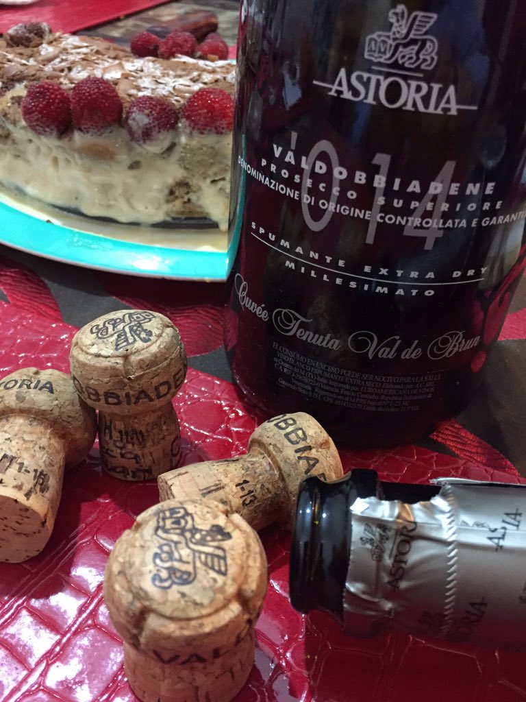 95coldwine's tweet photo. @ProseccoCV @Astoria_Wines #Millesimato es el Nro 1 en #Venezuela y el mundo https://t.co/gjtQQuPak9