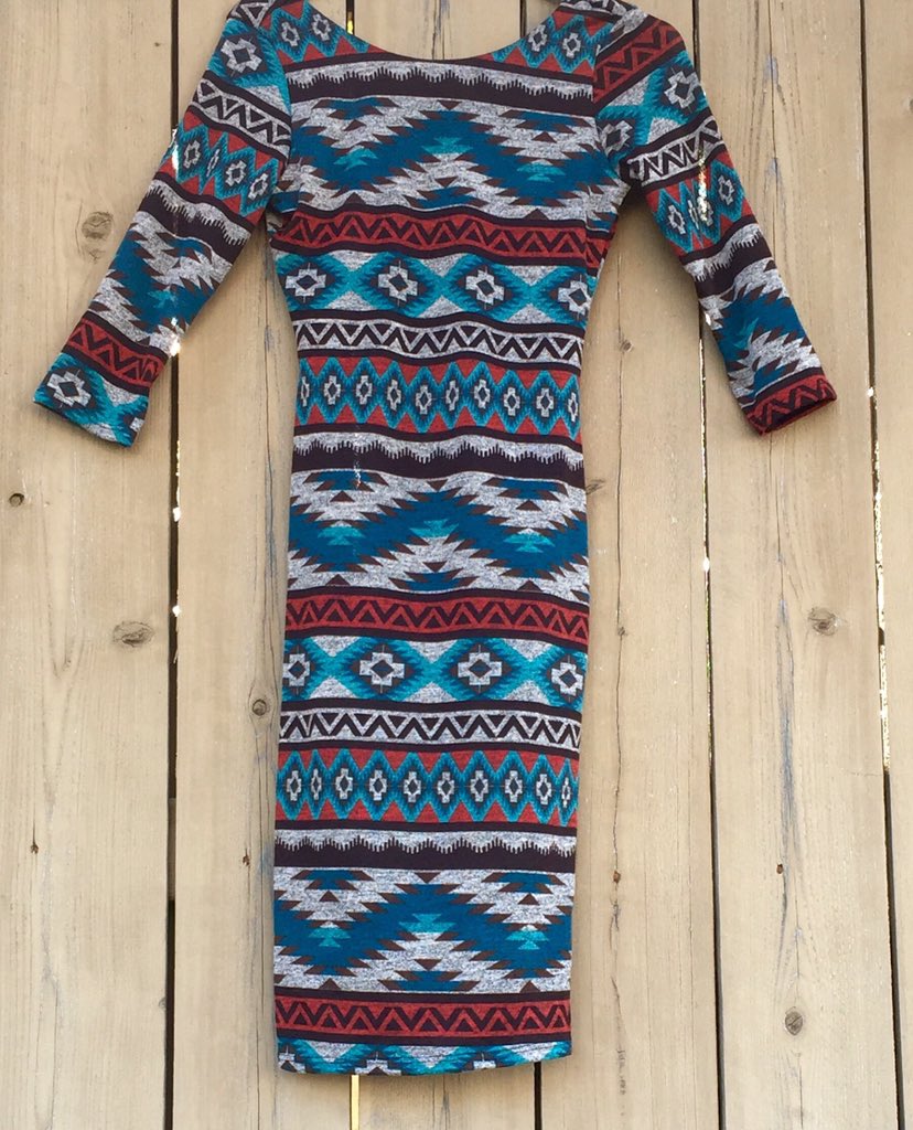 bearhush's tweet photo. https://t.co/ks5y7N1KTx #bearhush #fallfashion #aztec #bodycon #dress https://t.co/g1E5Erqhh0