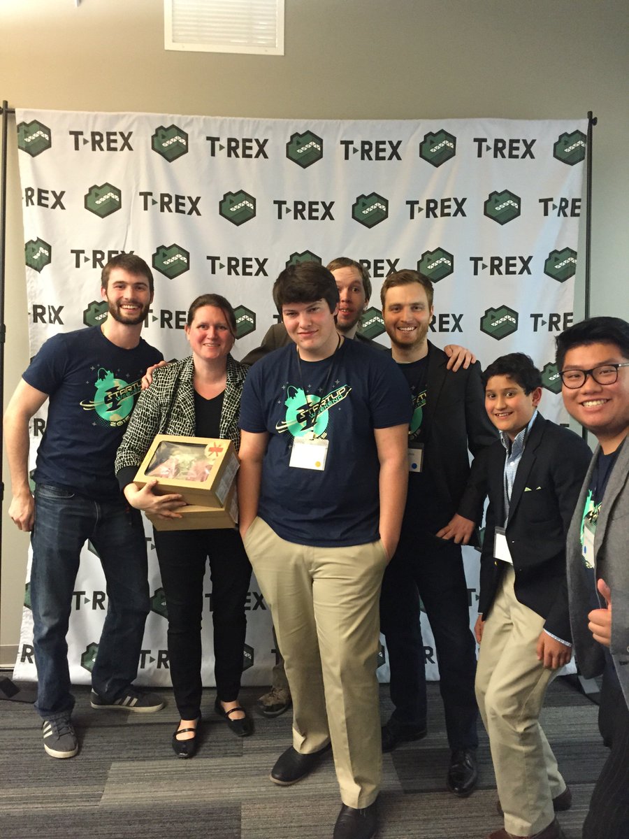 iSelectFund's tweet photo. Congratulations to the winner of @Startupwkndstl, Dinner Kits! 
 #Innovation #startup #swstl https://t.co/asBFkpJIr0