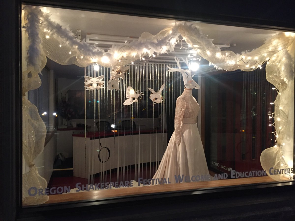 osfashland's tweet photo. Who recalls which #OSF2015 shows these gorgeous #OSFCostumes &amp; props are from? #DreamCloset https://t.co/rRErZFPtPa https://t.co/xJbDDhF5Gw