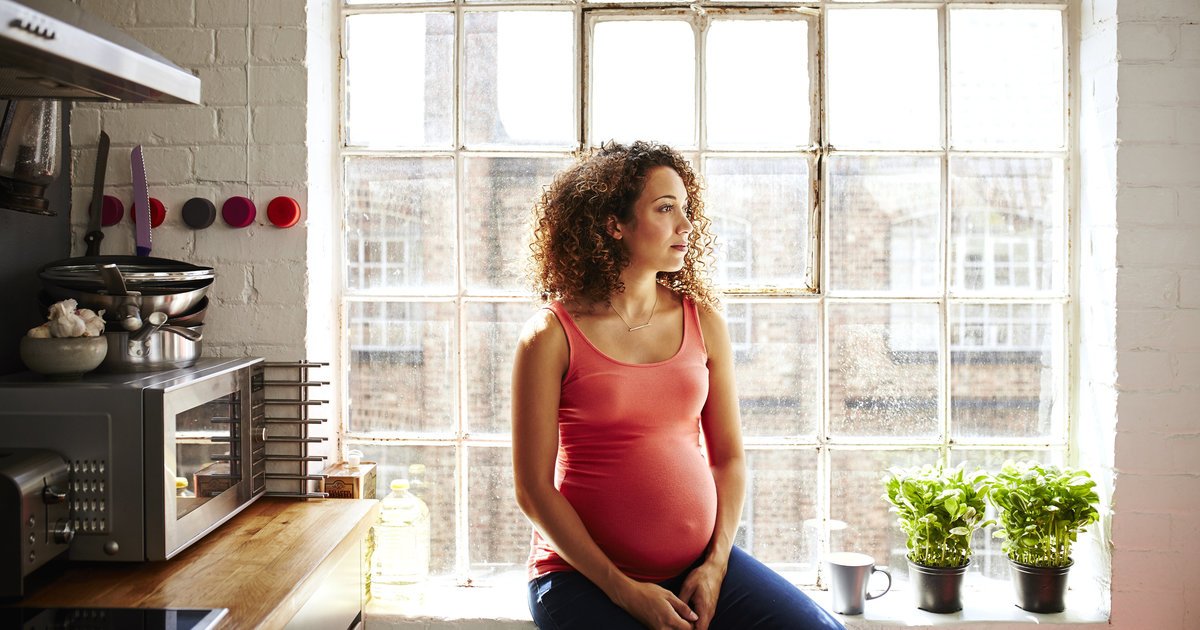 HuffPost's tweet photo. Having a baby in the U.S. is twice as dangerous as in Canada https://t.co/TVkFeZl7ID https://t.co/1GsLVq8n6A