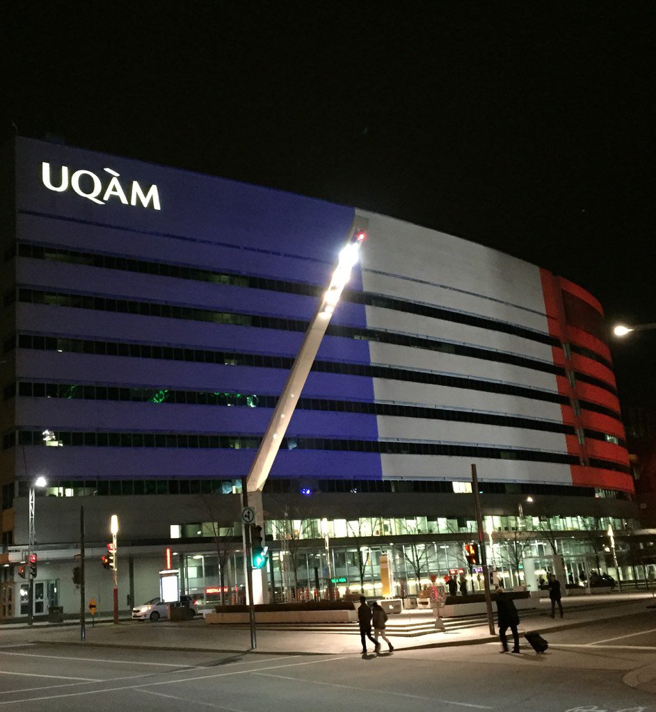 mjbraibant's tweet photo. Illumination Bleu, blanc, rouge pour le bâtiment à Montréal de L'université #UQAM hommage victimes #PARIS #AFP https://t.co/12vcrBXOBR