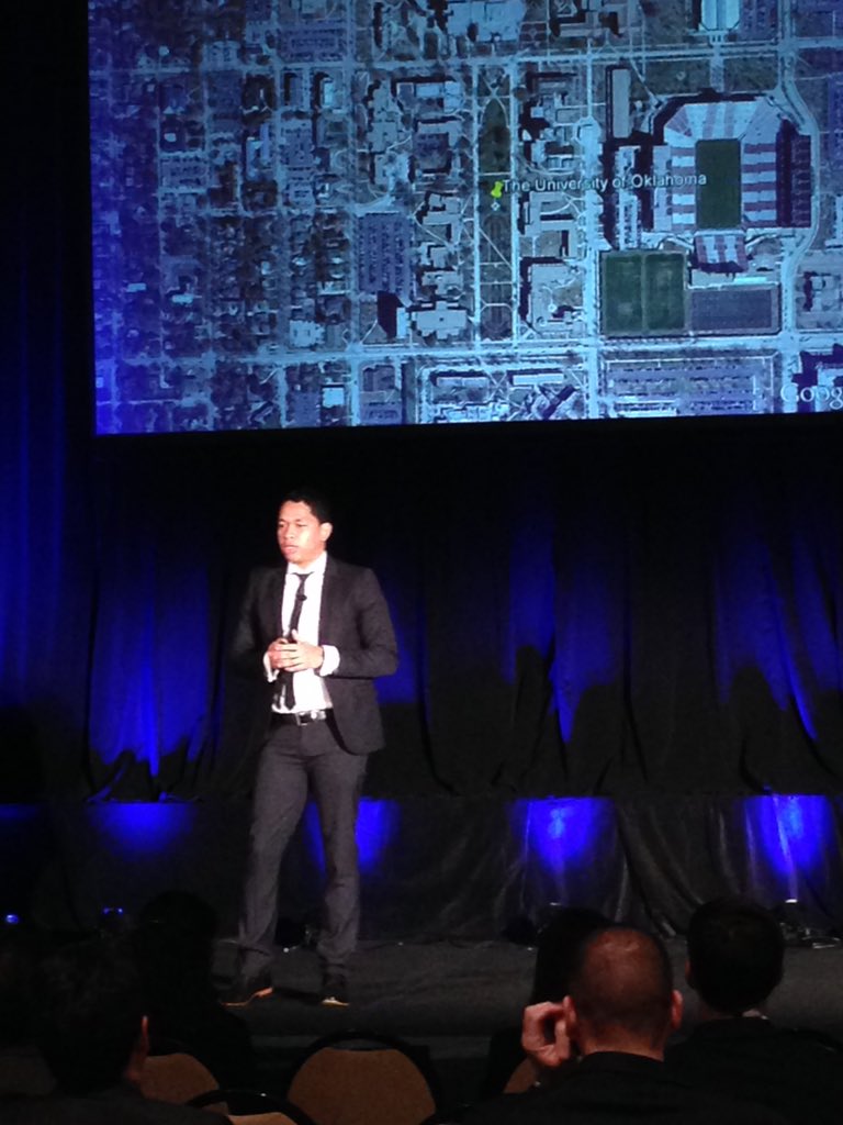 EngineerElize's tweet image. Leading Change - Walmy Jimenez #IMECE2015