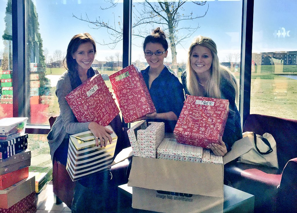 CheerChristians's tweet photo. We had a blast packing boxes for @OCC_shoeboxes at @eaglechurch today! #IndyChapter #PreserveTheLight https://t.co/gFiKOcdjpC