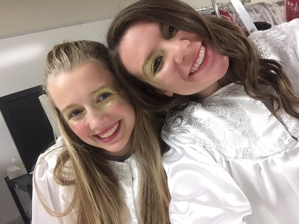 carly_contreras's tweet photo. I couldn't be more excited for The Glory of Christmas to start!! #2015GOC ❤️🎅🏻 https://t.co/SsPd1T0AR5