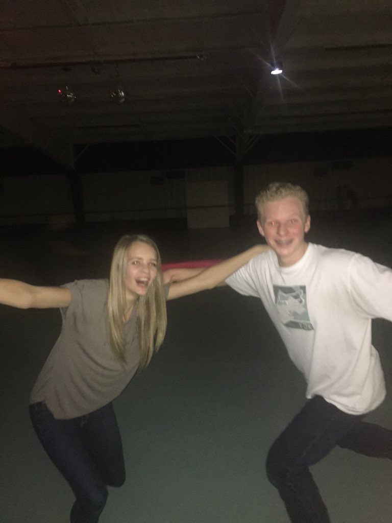 hailey_miller99's tweet photo. Wowza my group and date were killer🔥 https://t.co/0iSSA4nPpP