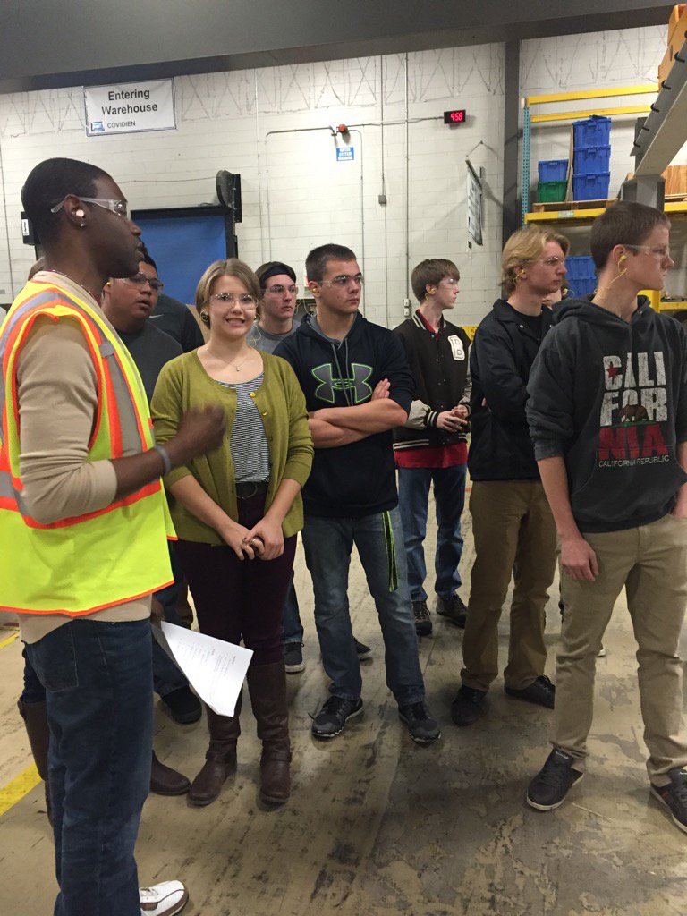 Took students on a tour of Medtronic to learn more about careers in the medical supply industry! #d155inspire #clcic