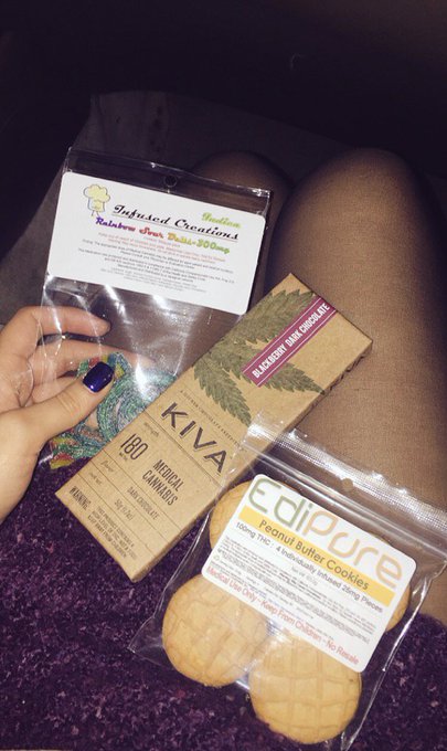 Bake time goodies 😋✨ https://t.co/CUnfObjstv<a href="/tag/thingsyoufindinspieglerscar"class="tags"><span>#thingsyoufindinspieglerscar</span></a>