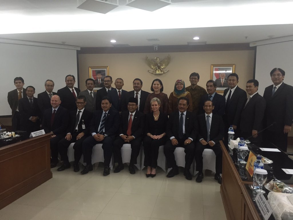 ellyhusin's tweet photo. Courtesy visit President of IFAC to the Audit Board of Indonesia @IAINews @IFAC_Update https://t.co/qhwsOX3Igw