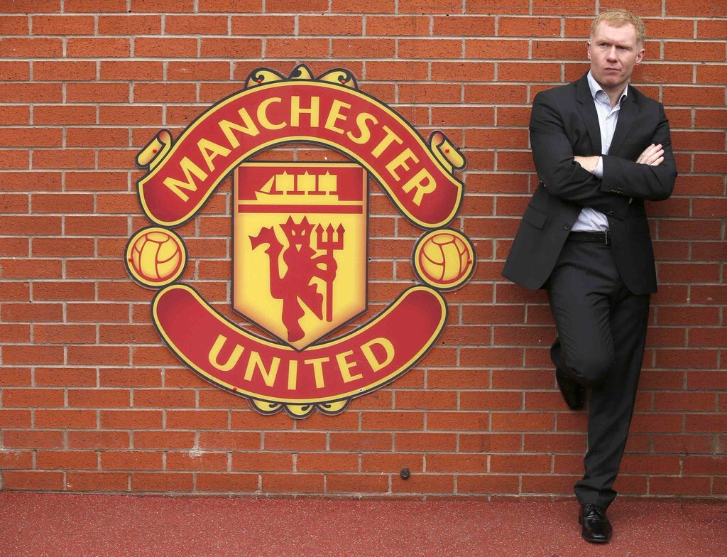 Happy birthday to a club legend & to one of the greatest midfielders in our history PAUL SCHOLES who\s 41 today!  
