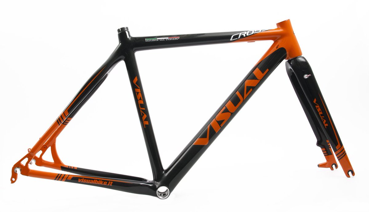 VisualBike's tweet photo. #VISUALBIKE #CARBONFIBER #Italian #handicraft. #Bike - #Frames for #MTB #ROAD #CROSS #Track https://t.co/jDzlWPaES0