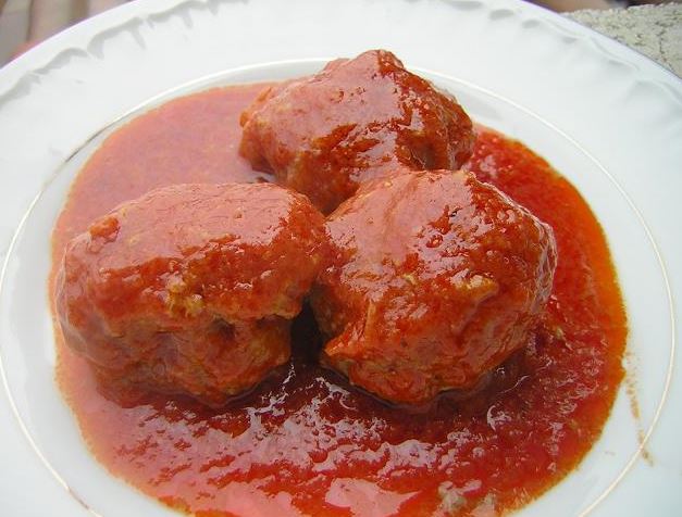 SensiGusto's tweet photo. #Boulettes en sauce #napolitaine   #polpettes 
#CuisineItalienne
https://t.co/PGdORfZcL3 https://t.co/DsuqchjY7X