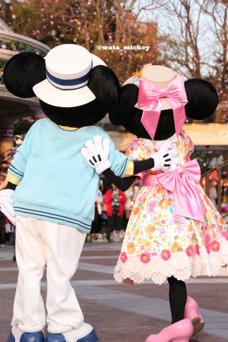 wata_mickey's tweet photo. Easter In New York https://t.co/ushXB3FzlT