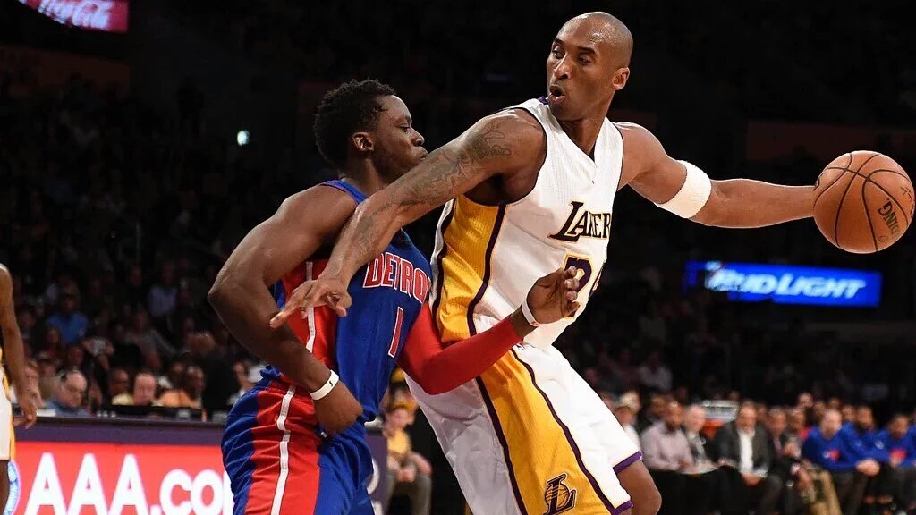 LakersEsp's tweet image. Pistons 85-97 Lakers
Kobe Bryant 17pts, 9asis,8reb
Clarkson 17pts 6reb
Hibbert 12pts 7reb
Young 13pts

#GOLAKERS
