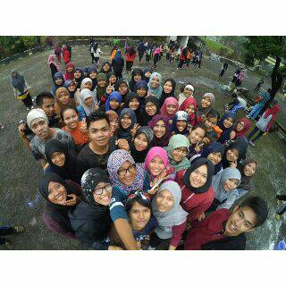 ATOMIC_14's tweet photo. Kebersamaan kemarin, Terimakasih uda uni yang sudah membina kami. TOXYC SAY METYAW!:D https://t.co/O04ZvdApUv