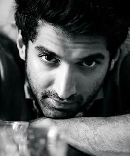 Happy birthday aditya roy kapoor.. Wish you all the best .. Love you so much..           