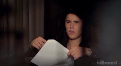 biebsimages's tweet photo. Beliebers when they saw that VIP tickets costs $2,000 https://t.co/Vt9LGKFiJh