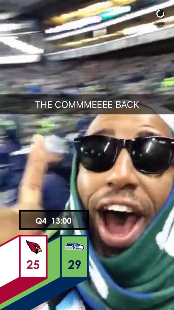 NicoleJohndrow's tweet photo. Is this @AtcRayam on the snapchat live story? 😂😂 https://t.co/6xdaY6Gylm