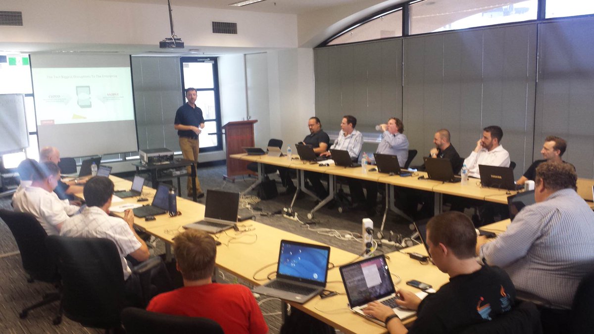 chriscmuir's tweet image. Today teaching #OracleMCS in Brisbane