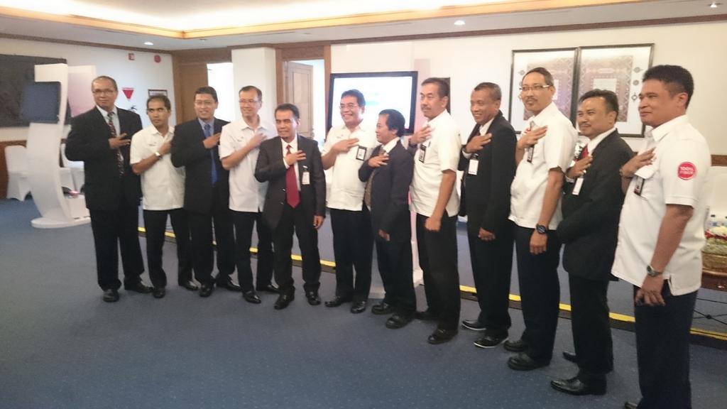 Jajaran BOD Telkom Dengan Tim Assessor KPKU BUMN 2015
