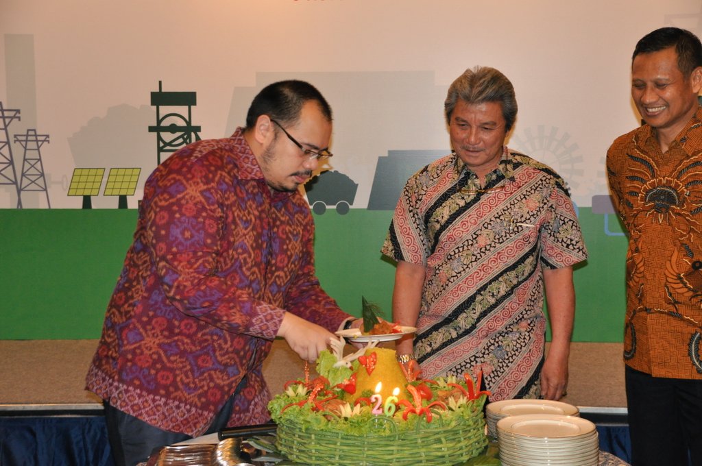 Pemotongan tumpeng perayaan ulang tahun APBI-ICMA ke 26 #birthday