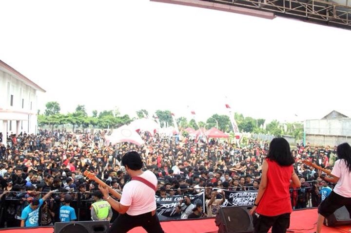 girlzeroth's tweet photo. Cianjur ... #EDANN
REBEL FEST #RoadToBandungRebelFest
#GirlzerothIsBack #JavaTour2015 https://t.co/taSNrQWx0f