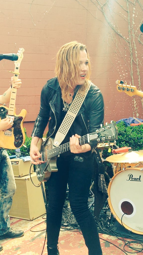 SabrinaHersom's tweet photo. @LZZYHALE #throwback #recordstoreday2015 https://t.co/qytHL3e30y