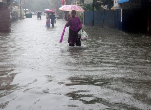timesofindia's tweet photo. Stuck in the #ChennaiRains? WhatsApp your pics,videos @ 9643326469 with your name, location and get featured in TOI https://t.co/wy4NETINrt