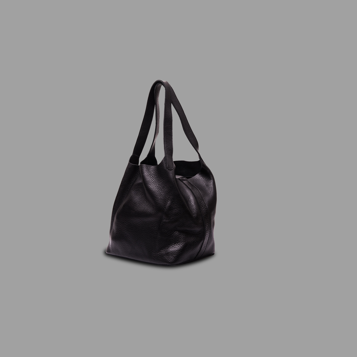 Cakravala_'s tweet photo. KAYNN BUCKET STRAP BAG only IDR 1.5 mio >> https://t.co/hhetmeMle9
#cakravala #localbrand #kaynn #leather https://t.co/71AdH1pl33