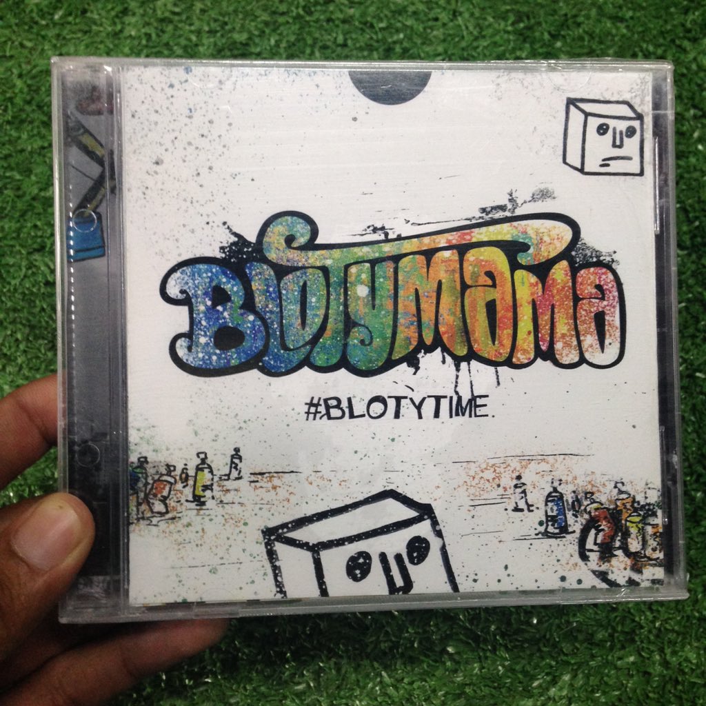 Yok beli CD kamiiii di earmerch.com!!