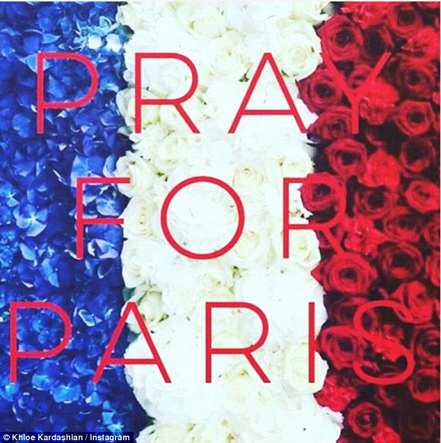 ElsaCoquine's tweet photo. ♥ Je suis triste en ce Lundi matin, Paris, la France, Notre France ! ♥ #PrayForParis https://t.co/hoGXLNxjTu