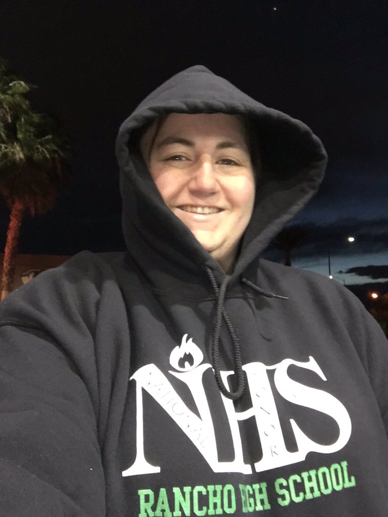 MrsComroe's tweet photo. So glad these sweatshirts came in when they did! @NHS_Rancho  #cooooooold https://t.co/a1vTHGY5y1