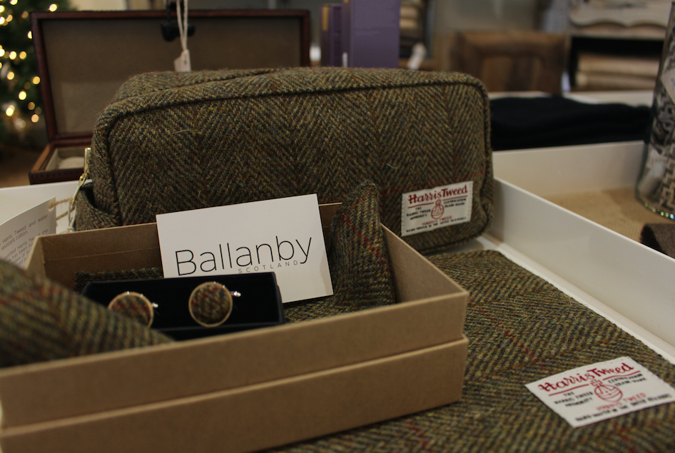 AugustusBrandt's tweet photo. Beautiful Harris Tweed washbags, cufflinks &amp; iPad covers from @Ballanbyscot now available in our shop  @PetworthUK https://t.co/aMlkbU4Vlr