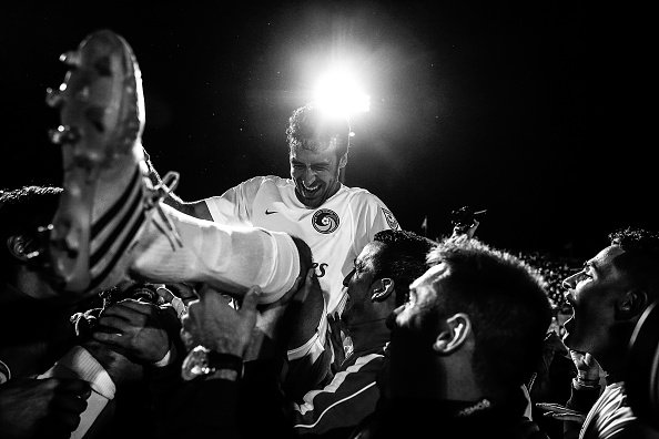 elchiringuitotv's tweet image. El ADIÓS a una LEYENDA. Raúl pone fin a su carrera GANANDO la NASL. Lo vemos, en #Jugonesalas15h