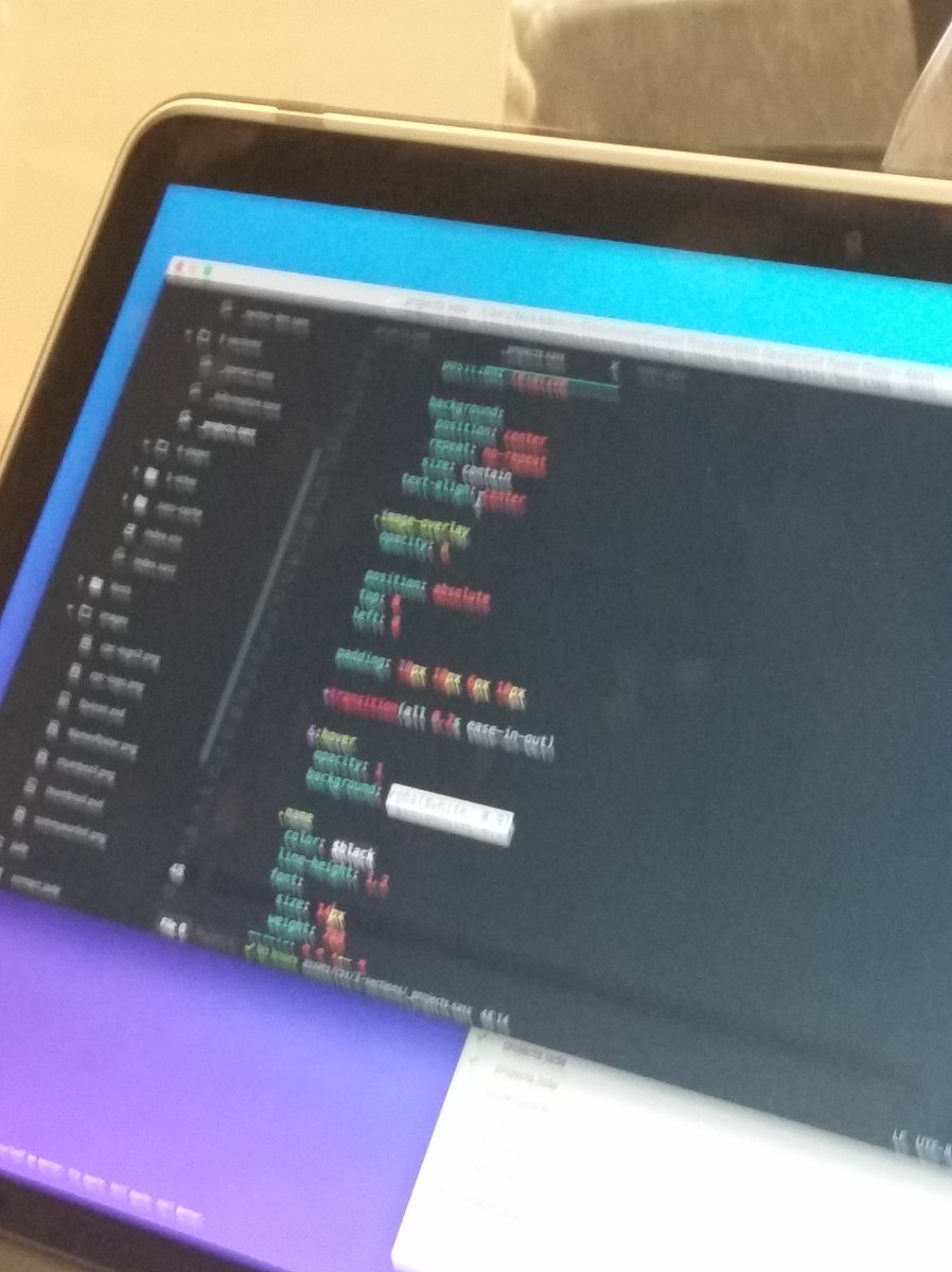 Our website is looking great great job <a href="/NicholasAdamou/">Nick Adamou</a> #code #lookingood #cpc #monday #graphicdesign